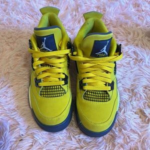 Jordan 4s